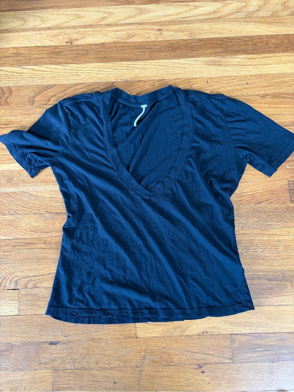 Free People Women's Black long V-Neck Short Sleeve Top
